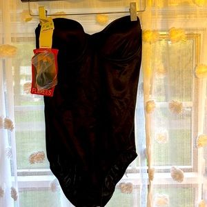 Flexees control convertible shapewear bodysuit